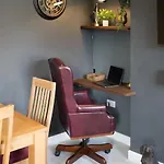 Апартаменты Lettered Board 1, 2 & 3