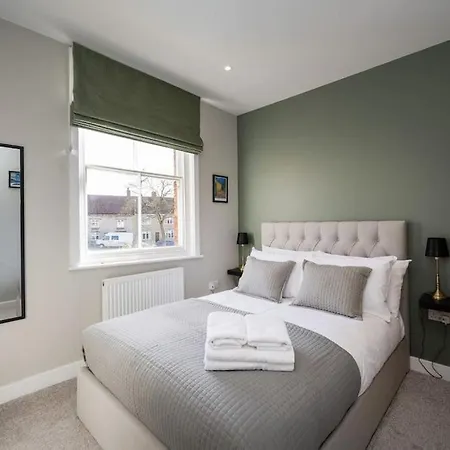 Lettered Board 1, 2 & 3 Appartement Pickering