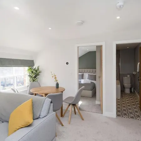 Appartement Lettered Board 1, 2 & 3 Pickering