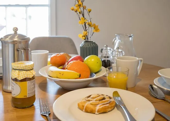 Lettered Board 1, 2 & 3 דירה